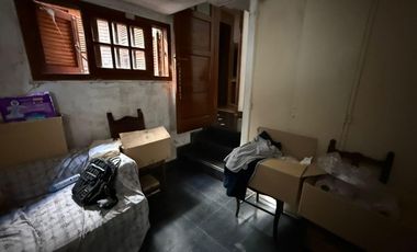 Rio de Janeiro 200, 2 Casas unidas, en lote propio, Almagro