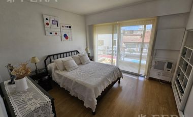 Venta PH 4 ambientes con patio en Wilde