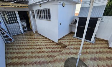 Venta PH 4 ambientes con patio en Wilde