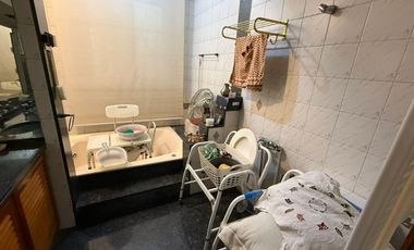 Rio de Janeiro 200, 2 Casas unidas, en lote propio, Caballito