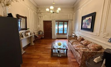 Rio de Janeiro 200, 2 Casas unidas, en lote propio, Caballito