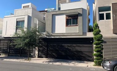 Casa en Renta en Cumbres