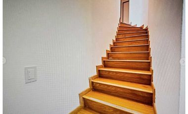 ARRIENDO APARTAMENTO 102m2 DUPLEX 2H/3B/2G REMODELADO CENTRICO CABRERA