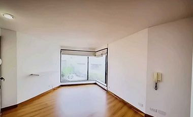 ARRIENDO APARTAMENTO 102m2 DUPLEX 2H/3B/2G REMODELADO CENTRICO CABRERA