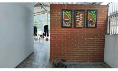 SE VENDE CASA EN SAN FERNANDO BAJO- YUMBO VALLE