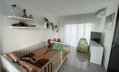 SE VENDE LUJOSA CASA CAMPESTRE EN DAPA