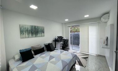 SE VENDE LUJOSA CASA CAMPESTRE EN DAPA