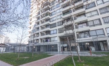 Av. Lo Ovalle 150 (1 Est /1 Bod) [914-1]