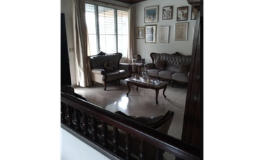 CASA /  BETANIA / 3 HABITACIONES / 244 m2 / BALCON