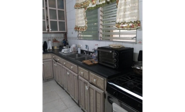 CASA /  BETANIA / 3 HABITACIONES / 244 m2 / BALCON