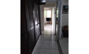 SE VENDE AMPLIA CASA BETANIA 244 m2 BALCON