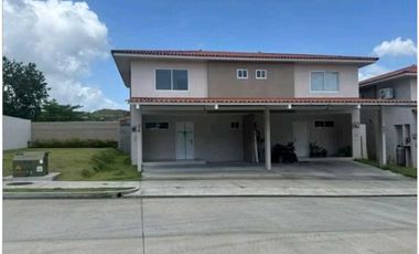ALQUILO CASA DUPLEX EN ARRAIJAN PH BAMBÚ GARDENS