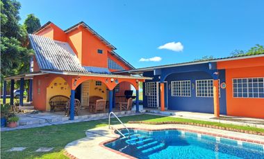 Propiedad a remodelar con potencial de hotel boutique en Playa Malibú