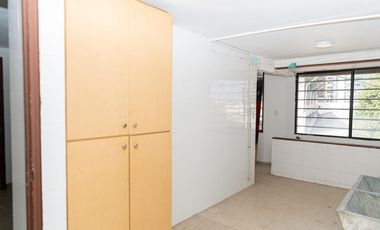 BETANIA  / URB. LOS ANGELES / CASA DE 4 NIVELES / 450 m2 / PATIO
