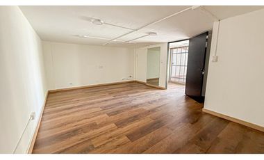 SE VENDE CASA EN BETANIA URB. LOS ANGELES DE 4 NIVELES 450 m2 PATIO