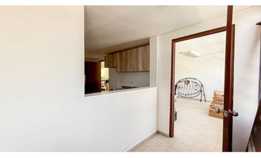 SE VENDE CASA EN BETANIA URB. LOS ANGELES DE 4 NIVELES 450 m2 PATIO