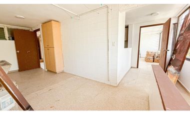 SE VENDE CASA EN BETANIA URB. LOS ANGELES DE 4 NIVELES 450 m2 PATIO