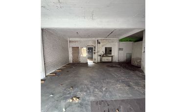 LOTE EN ESQUINA CON CONSTRUCCION--OPORTUNIDAD