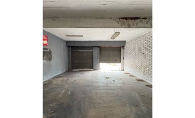 LOTE EN ESQUINA CON CONSTRUCCION--OPORTUNIDAD