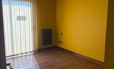 AMPLIA Y EXCELENTE CASA DE 3 DORMITORIOS CON 3 BAÑOS