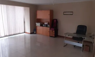 AMPLIA Y EXCELENTE CASA DE 3 DORMITORIOS CON 3 BAÑOS
