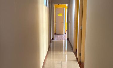 AMPLIA Y EXCELENTE CASA DE 3 DORMITORIOS CON 3 BAÑOS