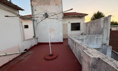 Casa en alquiler en Ramos Mejia Sur