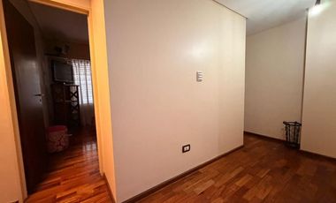 Casa en alquiler en Ramos Mejia Sur