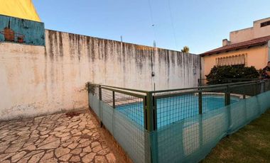 Casa en alquiler en Ramos Mejia Sur