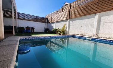 Casa en Arriendo en los ceibos 1100