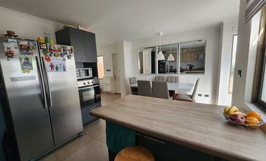 Casa en Arriendo en los ceibos 1100