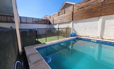 Casa en Arriendo en los ceibos 1100