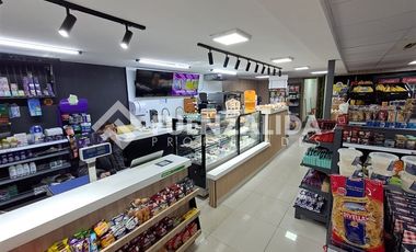 Local Comercial en Venta en Los Militares