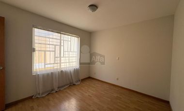 Casa en venta en privada