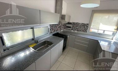 Dúplex 3 ambientes con cochera en alquiler - Fincas de Iraola II