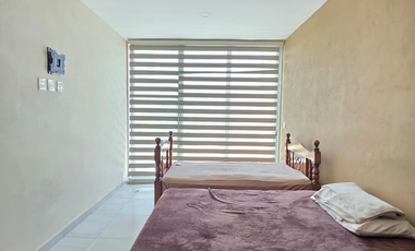RESIDENCIA EN VENTA, 2 PLANTAS, 4 RECÁMARAS, 3.5 BAÑOS, COCHERA PARA 3 AUTOS