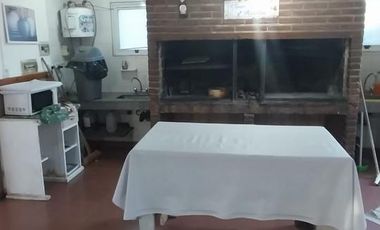 Departamento 4 ambientes en venta - APTO CREDITO -  Ezpeleta Este