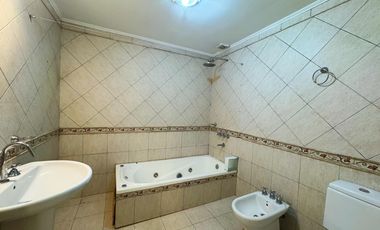 Casa en venta en Punta Chica!