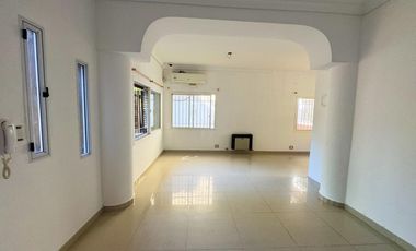 Casa en venta en Punta Chica!