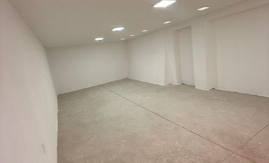 Bodega Comercial con Oficina en Renta en Cuernavaca