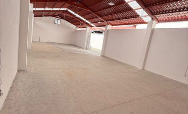 Bodega Comercial con Oficina en Renta en Cuernavaca