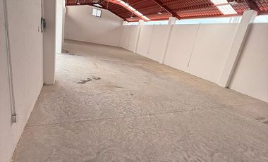 Bodega Comercial con Oficina en Renta en Cuernavaca