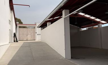 Bodega Comercial con Oficina en Renta en Cuernavaca