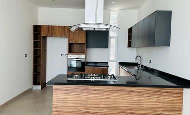 Casa nueva en venta Lomas de Juriquilla | lujo y confort