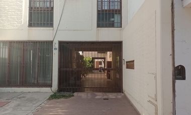 VENTA DUPLEX CON TERRAZA EN  QUINTA SECCION