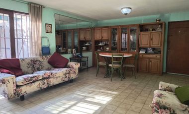 VENTA DUPLEX CON TERRAZA EN  QUINTA SECCION