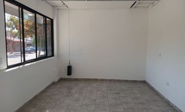 Alquiler Local Comercial a estrenar Carrodilla