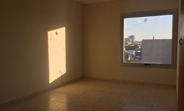 VENTA DPTO 2 DORMITORIOS Y COCHERA QUINTA SECCION