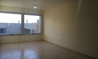 VENTA DPTO 2 DORMITORIOS Y COCHERA QUINTA SECCION