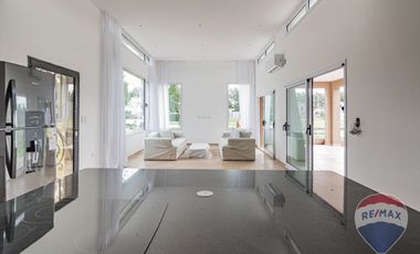 CASA EN VENTA EN MIRALAGOS 2